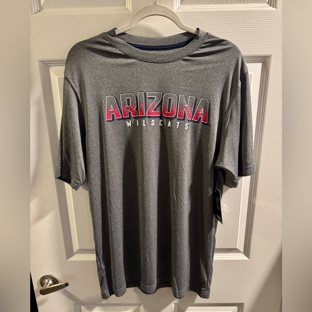 NWT University of Arizona Tee MENS size LG NEW